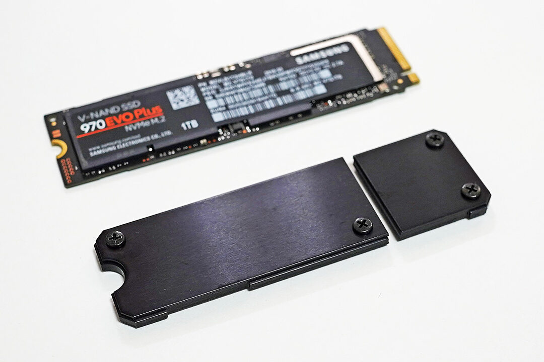 NVMe SSDの温度を徹底検証！ネジ止め有無による影響を比較