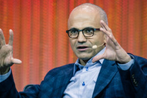 マイクロソフトの「AI期待」と現実：Copilotと企業導入のはざまで