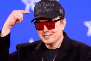 イーロン・マスク氏、再びAGI到達を2026年に予測　過去の予測との矛盾が注目を集める