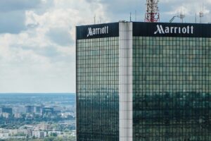 マリオット、ヒルトン、ハイアットがAIエージェント時代に備えロイヤリティプログラムを強化