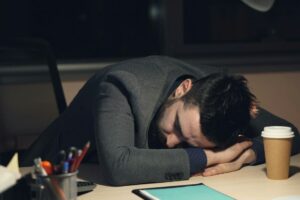 AI職場導入で業務過密化：ハーバード研究が警告