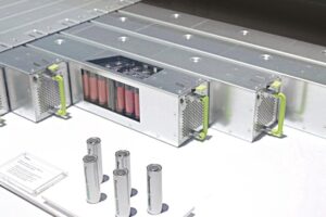 パナソニック、AIデータセンター向けリチウムイオン電池生産を3倍に拡大