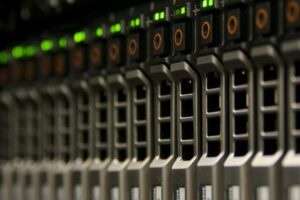 企業のAI導入で期待ROI未達、Gartner調査が示す現実